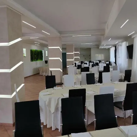 Paradiso In Collina Отель Сан-Джованни-Ротондо