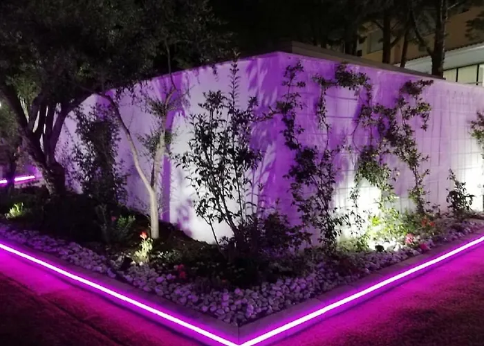 Otel Paradiso In Collina